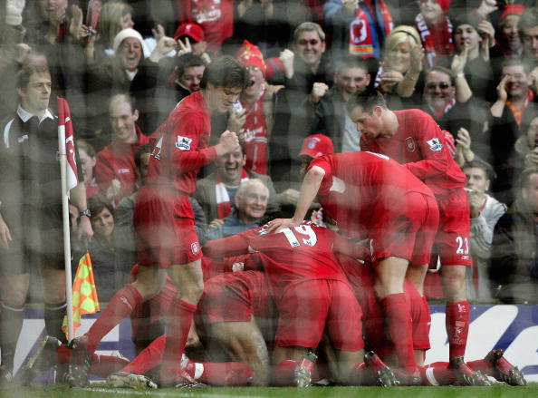 意甲半场：穆哈雷莫维奇传射，萨索洛暂2-1佛罗伦萨（半场战报：穆哈雷莫维奇一传一射，萨索洛2-1领先佛罗伦萨）