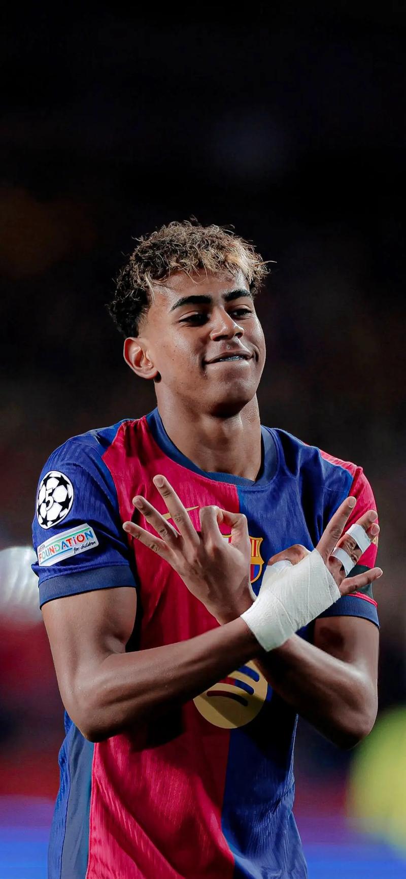 萨利巴身价上涨至9000万欧，成为世界上身价最高的后卫（萨利巴估值升至9000万欧，位列全球后卫第一）