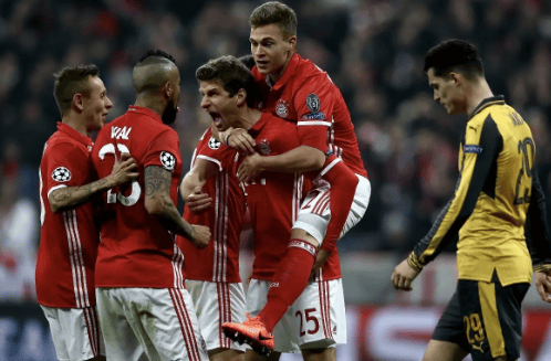 状态一般！斯科蒂·巴恩斯半场7中2&三分3中1仅拿5分（手感不佳！斯科蒂·巴恩斯半场7投2中、三分3投1中，仅取5分）