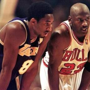 太疼了，萨勒马克尔斯被对手踩中后在地上抽动（萨勒马克尔斯遭对手踩踏，痛得倒地抽搐）