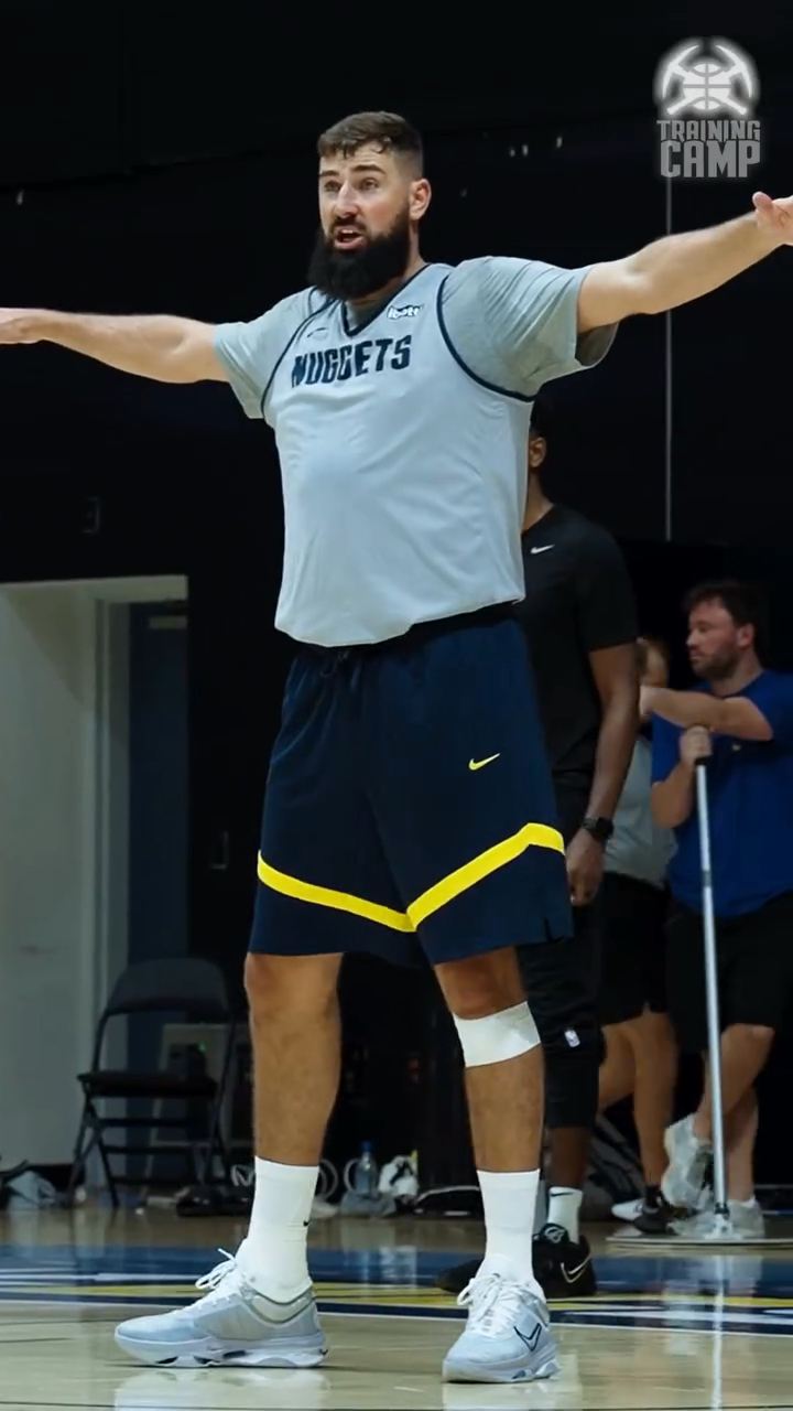 斯基拉：皮奥利不会辞职，他不愿放弃年薪320万欧元的3年合同（斯基拉：皮奥利无意辞职，不愿放弃年薪320万欧的三年合同）