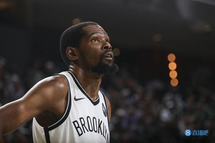 2025／26赛季英超：英超悬念复活！曼城已进入“恐怖追击”模式（2025／26英超：悬念重燃，曼城已切换至“恐怖追赶”模式）