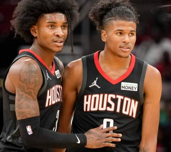 科利莫尔：在利物浦永远是俱乐部至上，萨拉赫不是梅西或C罗（科利莫尔：利物浦永远以俱乐部为先，萨拉赫并非梅西或C罗）