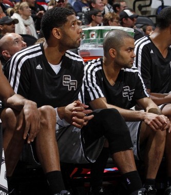 正负值+20冠绝全场！徐杰13中6&三分3中2 拿下17分6篮板6助攻（徐杰正负值+20领跑全场：13投6中、三分2中，斩获17分6篮板6助攻）