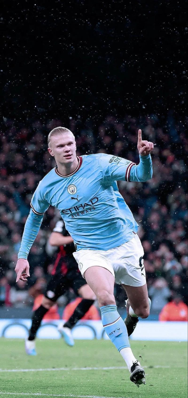 斯图加特0-0霍芬海姆，两队各拿一分（斯图加特与霍芬海姆互交白卷，各取一分）