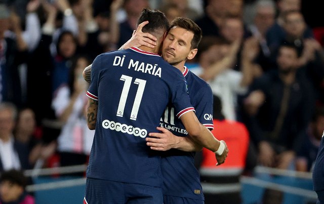 尼克斯面对猛龙豪取10连胜，上次输球是在23年1月（尼克斯对猛龙豪取十连胜，上一次失利追溯至2023年1月）