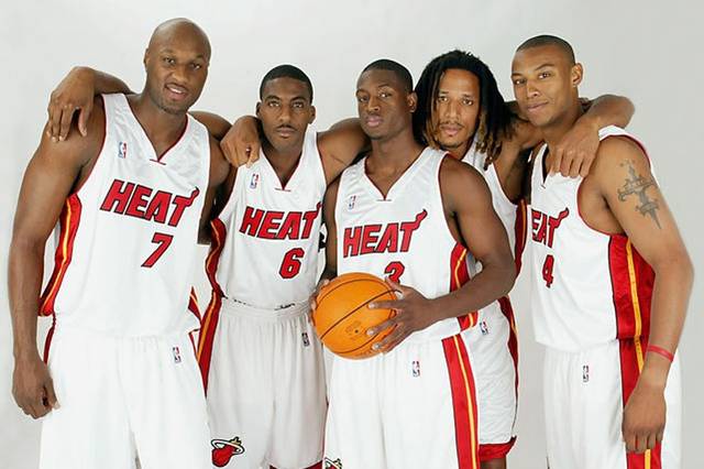 2016感谢信 曼努埃尔杯历史性杀进4强 这是我们共同的荣誉！（2016致谢：曼努埃尔杯历史性闯入四强，这是我们的共同荣誉）