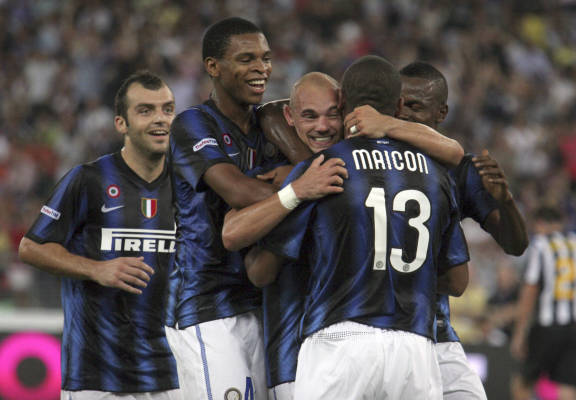 数据平台100万次英超夺冠模拟：利物浦居首，曼联仅夺冠163次（百万次英超夺冠模拟结果：利物浦居首，曼联仅163次称王）