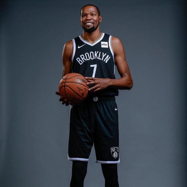 巴萨欧冠连续九场失球，追平最差零封纪录（巴萨欧冠遭遇九连失球，追平队史零封最差纪录）