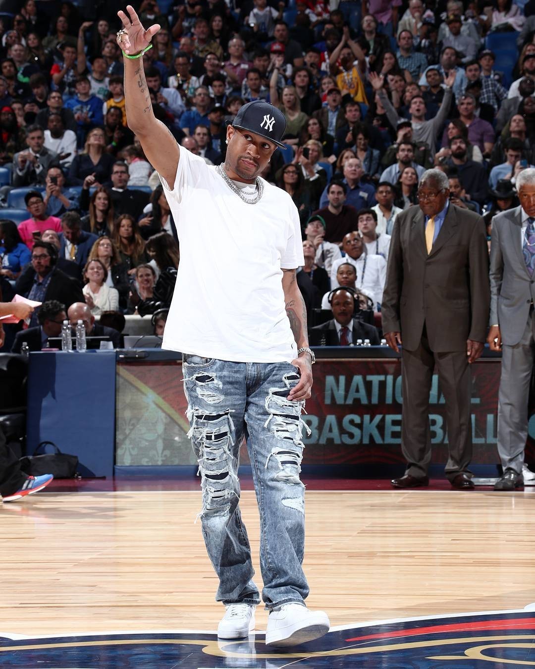 尽力局！约瑟夫·杨27分钟 19中10&三分9中4空砍全场最高32分（无力回天！约瑟夫·杨27分钟19投10中、三分9中4，轰全场最高32分仍难救主）