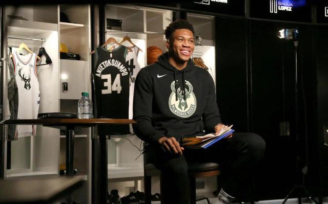 跟队记者：迈尼昂看起来不会续约，但阿莱格里仍在试图说服他（随队记者：迈尼昂大概率不续约，阿莱格里仍在劝说）