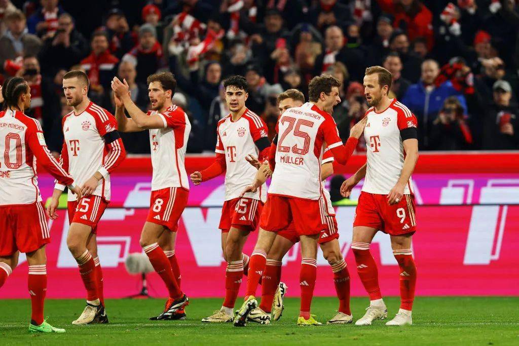 葡媒：葡足协准备为C罗的红牌上诉，确保C罗能参加世界杯首战（葡媒：葡足协将就C罗红牌提起上诉，力保其出战世界杯首战）